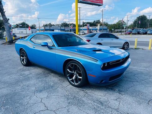 Used 2015 Dodge Challenger SXT Plus w/ Sound Group II image 2