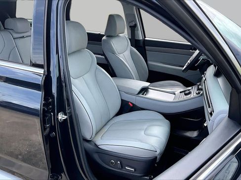 Used 2024 Hyundai Palisade SEL FWD image 9