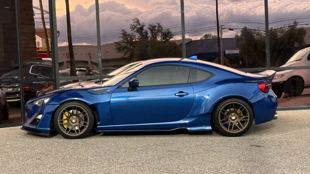 Used 2016 Subaru BRZ Limited RWD image 4