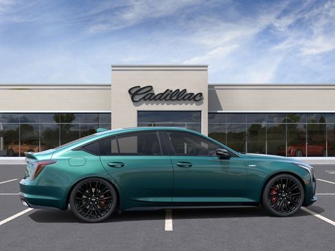 New 2026 Cadillac CT5 V image 5