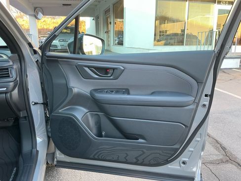 Used 2026 Subaru Forester Premium AWD/4WD image 31