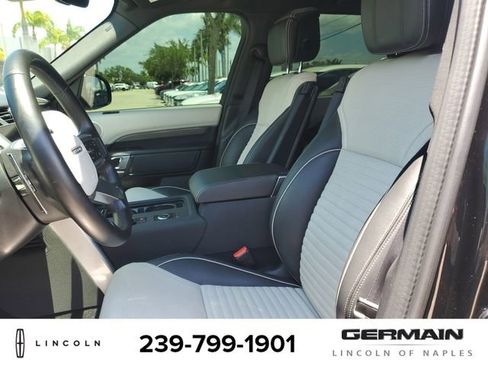 Used 2024 Land Rover Discovery Metropolitan Edition AWD/4WD image 19