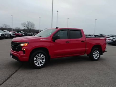 Used 2022 Chevrolet Silverado 1500 Custom image 4