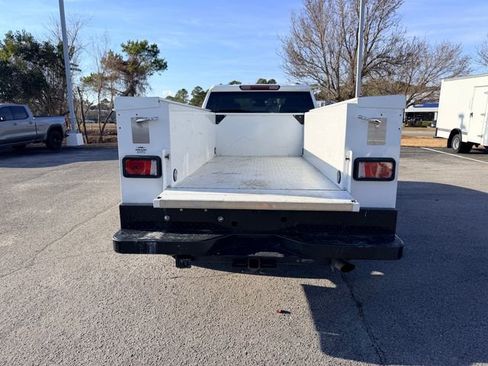 Used 2024 GMC Sierra 2500 Pro w/ Convenience Package image 6