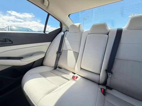 Used 2025 Nissan Altima 2.5 SV image 37