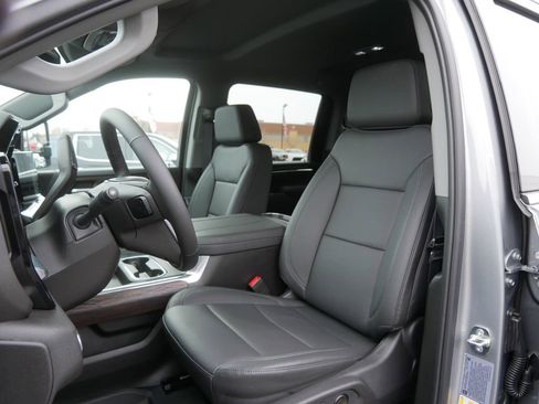 Used 2026 GMC Sierra 3500 SLT w/ SLT Premium Package image 13