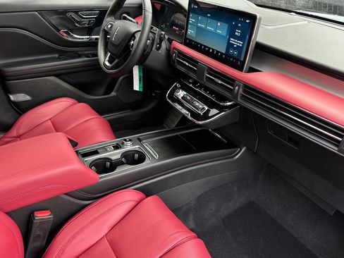 New 2026 Lincoln Corsair Grand Touring image 15