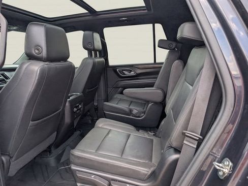 Used 2022 Chevrolet Tahoe LT w/ Luxury Package RWD image 12