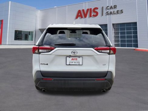 Used 2025 Toyota RAV4 LE image 9