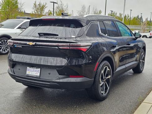 New 2026 Chevrolet Equinox EV LT FWD image 5