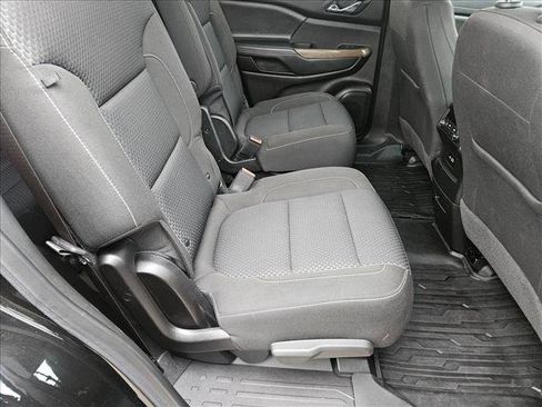 Certified 2023 GMC Acadia SLE w/ LPO, Floor Liner Package image 20