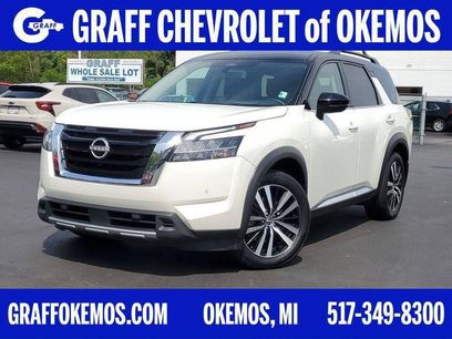 Used 2024 Nissan Pathfinder Platinum