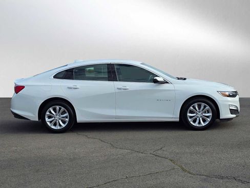 Used 2023 Chevrolet Malibu LT FWD image 2