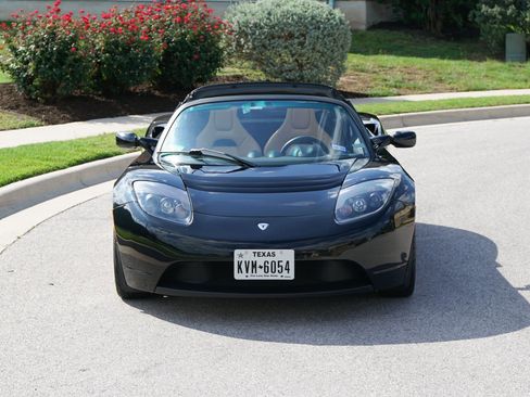 Used 2010 Tesla Roadster RWD image 14