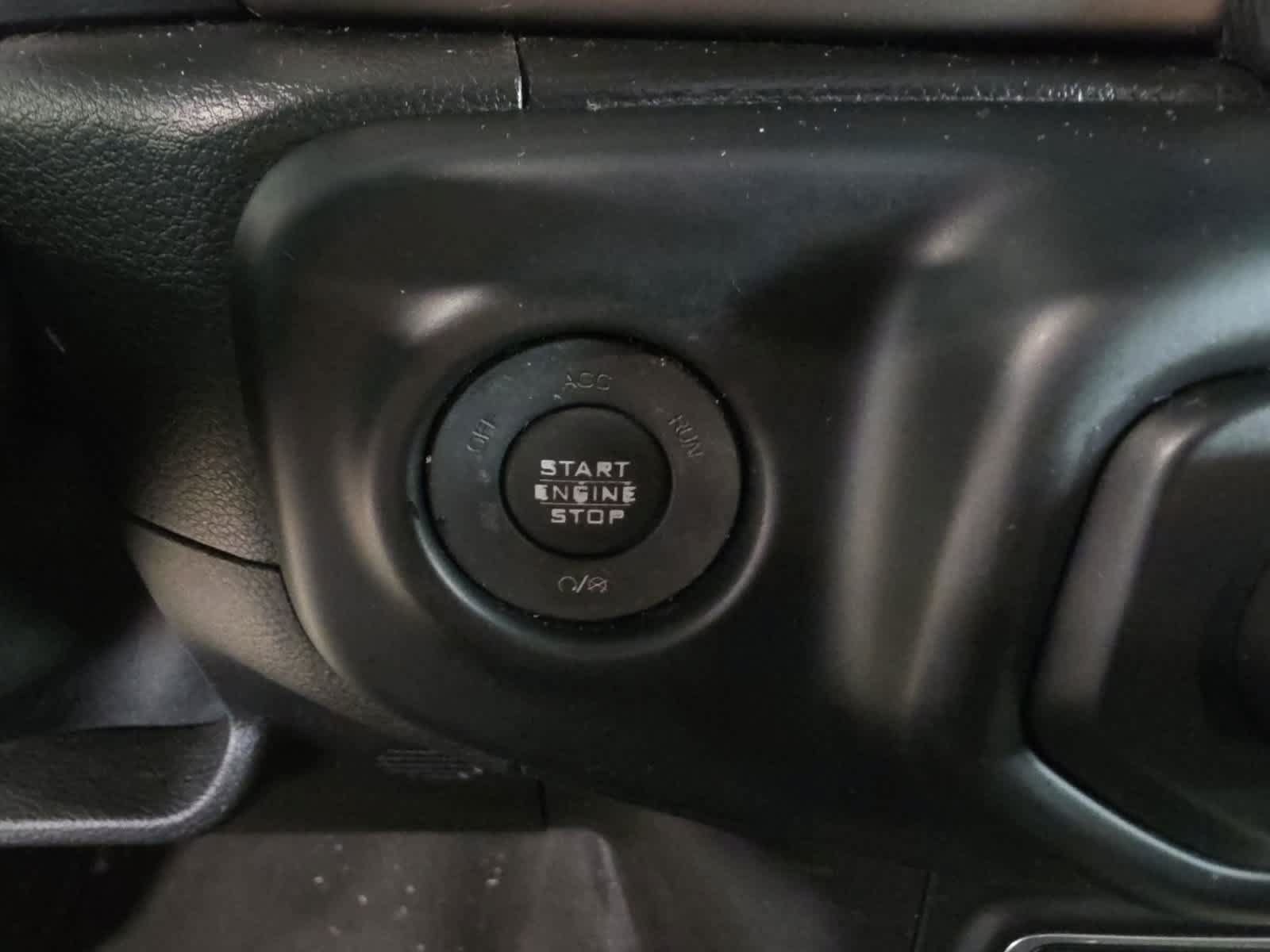 Used 2018 Jeep Wrangler Unlimited Sport AWD/4WD image 24