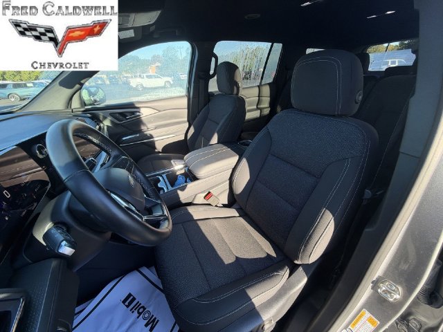 Used 2026 Chevrolet Traverse LT FWD image 24