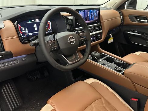 New 2026 Nissan Pathfinder Platinum w/ Accent Package AWD/4WD image 19