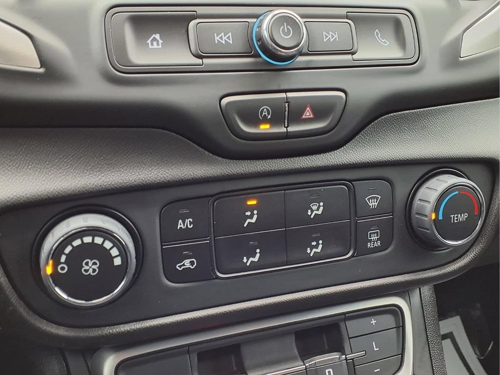 Used 2024 GMC Terrain SLE FWD image 12