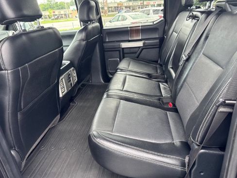 Used 2015 Ford F150 Lariat w/ Equipment Group 502A Luxury AWD/4WD image 16