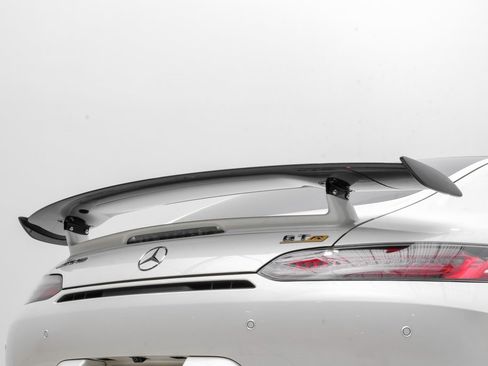 Used 2018 Mercedes-Benz AMG GT R image 48