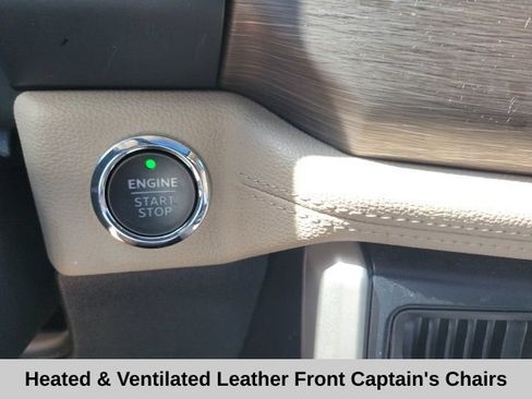 Used 2024 Ford Expedition Limited AWD/4WD image 13