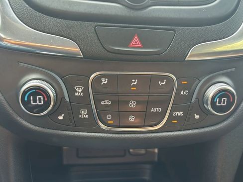 Used 2021 Chevrolet Equinox LT image 62