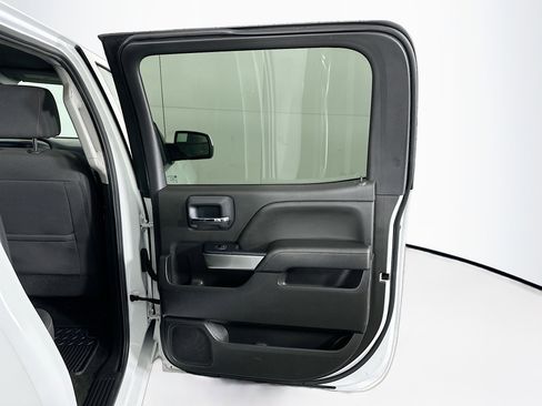 Used 2018 Chevrolet Silverado 1500 LT w/ LT Eassist Package image 27