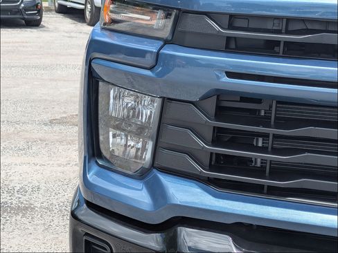 New 2026 Chevrolet Silverado 2500 Custom w/ Custom Convenience Package RWD image 10