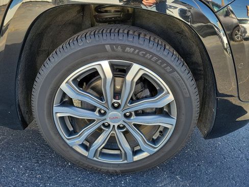 Used 2018 GMC Terrain Denali w/ Advanced Safety Package image 10