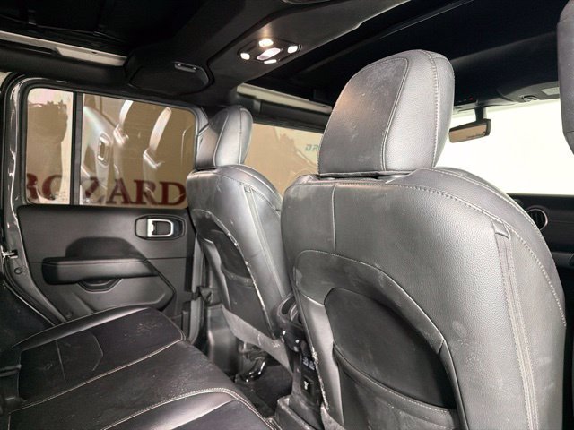 Used 2022 Jeep Wrangler Unlimited Sahara w/ Cold Weather Group AWD/4WD image 35
