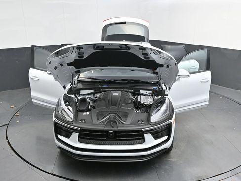 New 2026 Porsche Macan S image 59