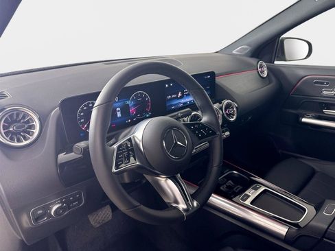 Certified 2026 Mercedes-Benz GLA 250 4MATIC image 9