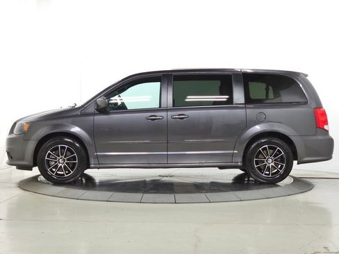 Used 2015 Dodge Grand Caravan R/T w/ Driver Convenience Group FWD image 5