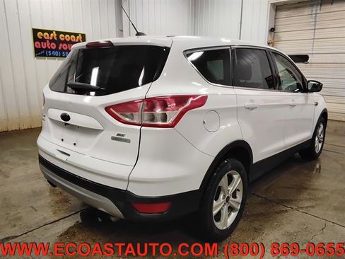 Used 2014 Ford Escape SE image 4