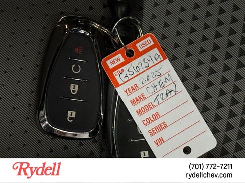 Used 2025 Chevrolet Trax LT w/ Driver Confidence Package FWD image 21