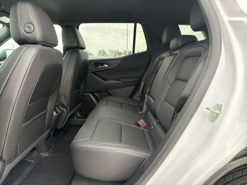 New 2026 Chevrolet Equinox LT w/ Convenience Package II AWD/4WD image 15