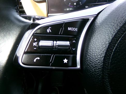 Used 2024 Kia Seltos EX image 19