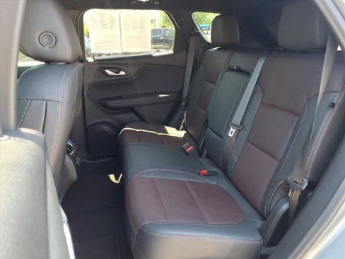 Certified 2025 Chevrolet Blazer RS FWD image 22