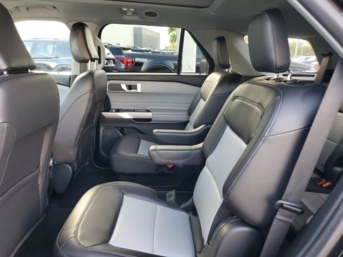 Used 2023 Ford Explorer XLT w/ Equipment Group 202A image 15