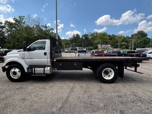 Used 2017 Ford F650 2WD Regular Cab Super Duty image 5