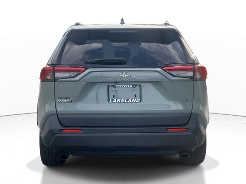 Used 2021 Toyota RAV4 XLE Premium FWD image 6