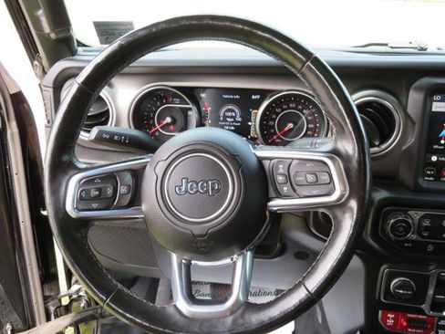 Used 2020 Jeep Gladiator Rubicon AWD/4WD image 13