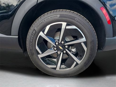 New 2026 Chevrolet Equinox EV LT image 34