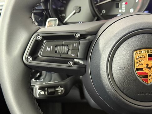 Certified 2026 Porsche Macan AWD/4WD image 16