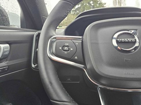 Certified 2023 Volvo XC40 Recharge Plus image 32