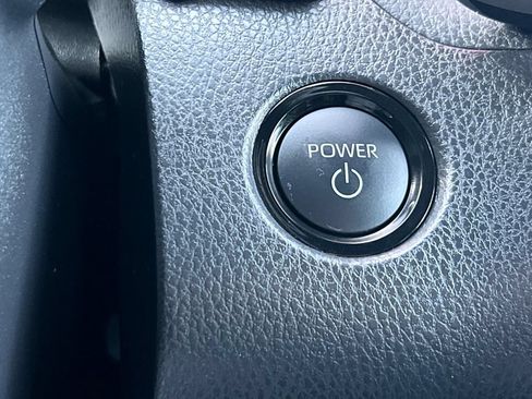 Used 2025 Toyota Camry SE FWD image 24