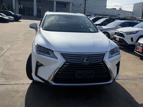 Used 2019 Lexus RX 350L FWD image 2
