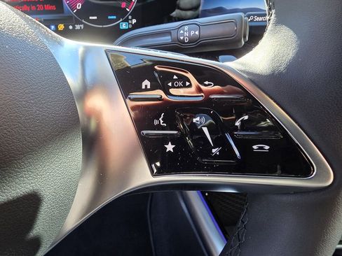 Certified 2025 Mercedes-Benz GLA 250 4MATIC image 31