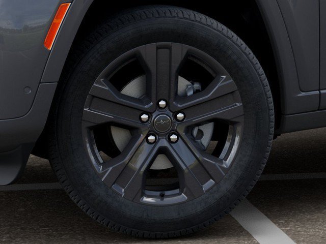 New 2027 Jeep Grand Cherokee Limited AWD/4WD image 8