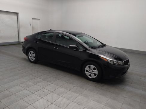 Used 2018 Kia Forte LX image 11